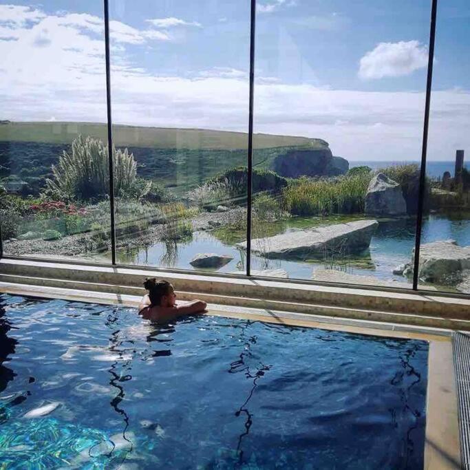 Airstream, Vintage American Caravan & Hottub Ashburton Esterno foto